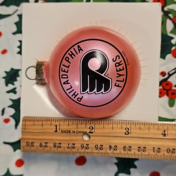 Philadelphia Flyers Christmas tree ornament 1990 Topperscot Inc.see pic for flaw - Picture 5 of 6